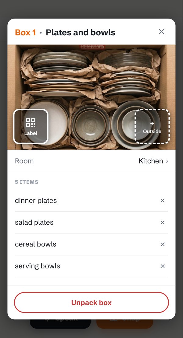 MoveBuddy box detail showing Box 1, Plates and bowls, with its photo, its room (Kitchen) and five listed items